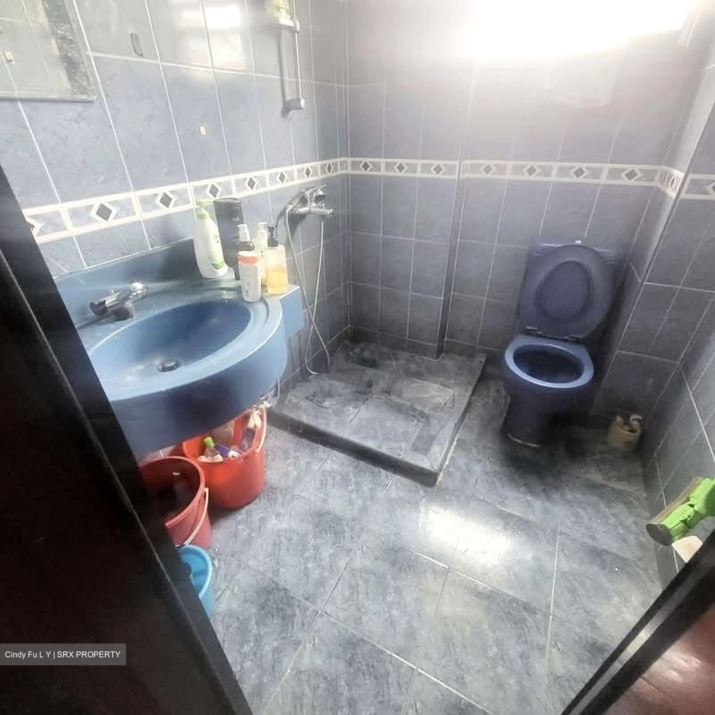 Boundary Road (D19), Terrace #574433001